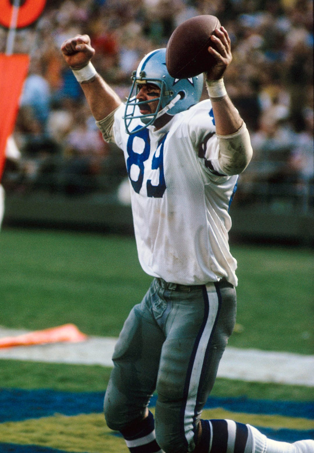 Dallas Cowboys tight end Mike Ditka (89) celebrates after scoring a touchdown against the San Diego Chargers at Jack Murphy Stadium. The Cowboys defeated the Chargers 34-28 on Nov. 5, 1972.