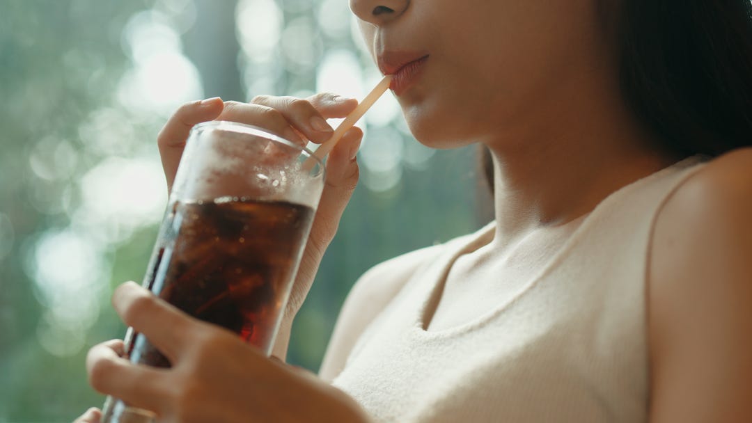 A study from the University of Liverpool found that diet drinks are the same as water for weight loss.